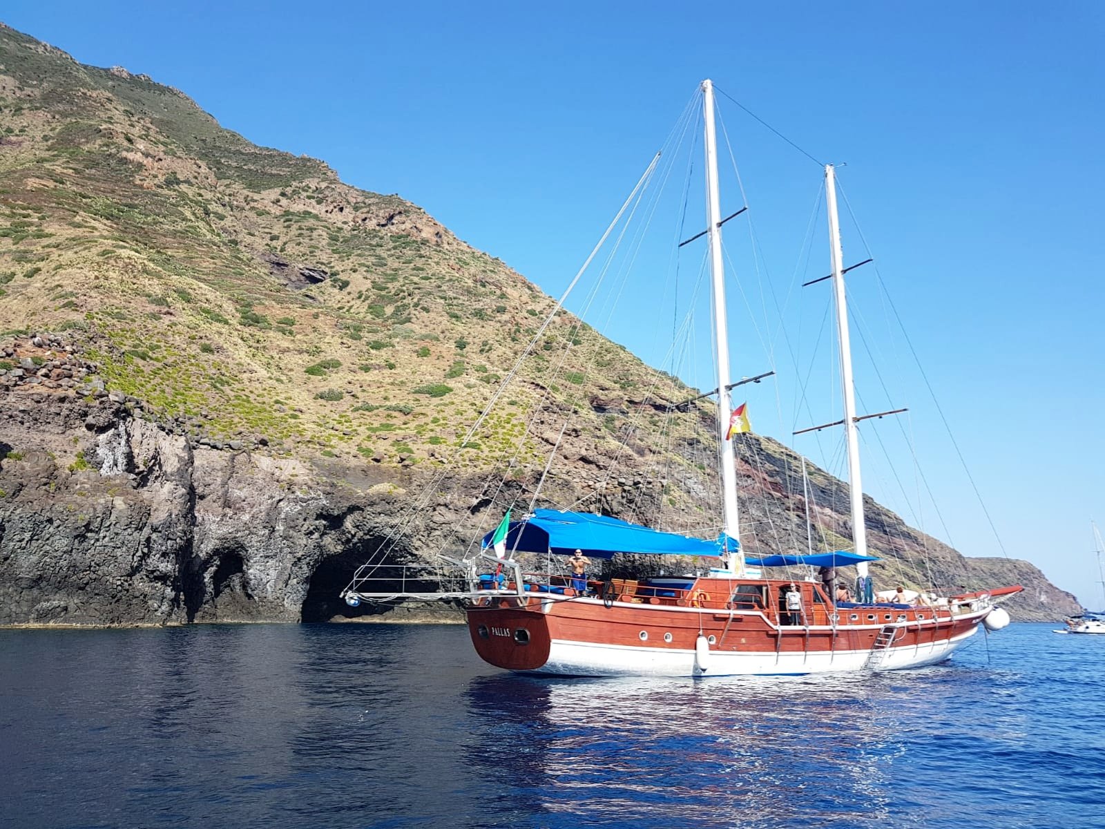 Pallas - Gulet in Lipari