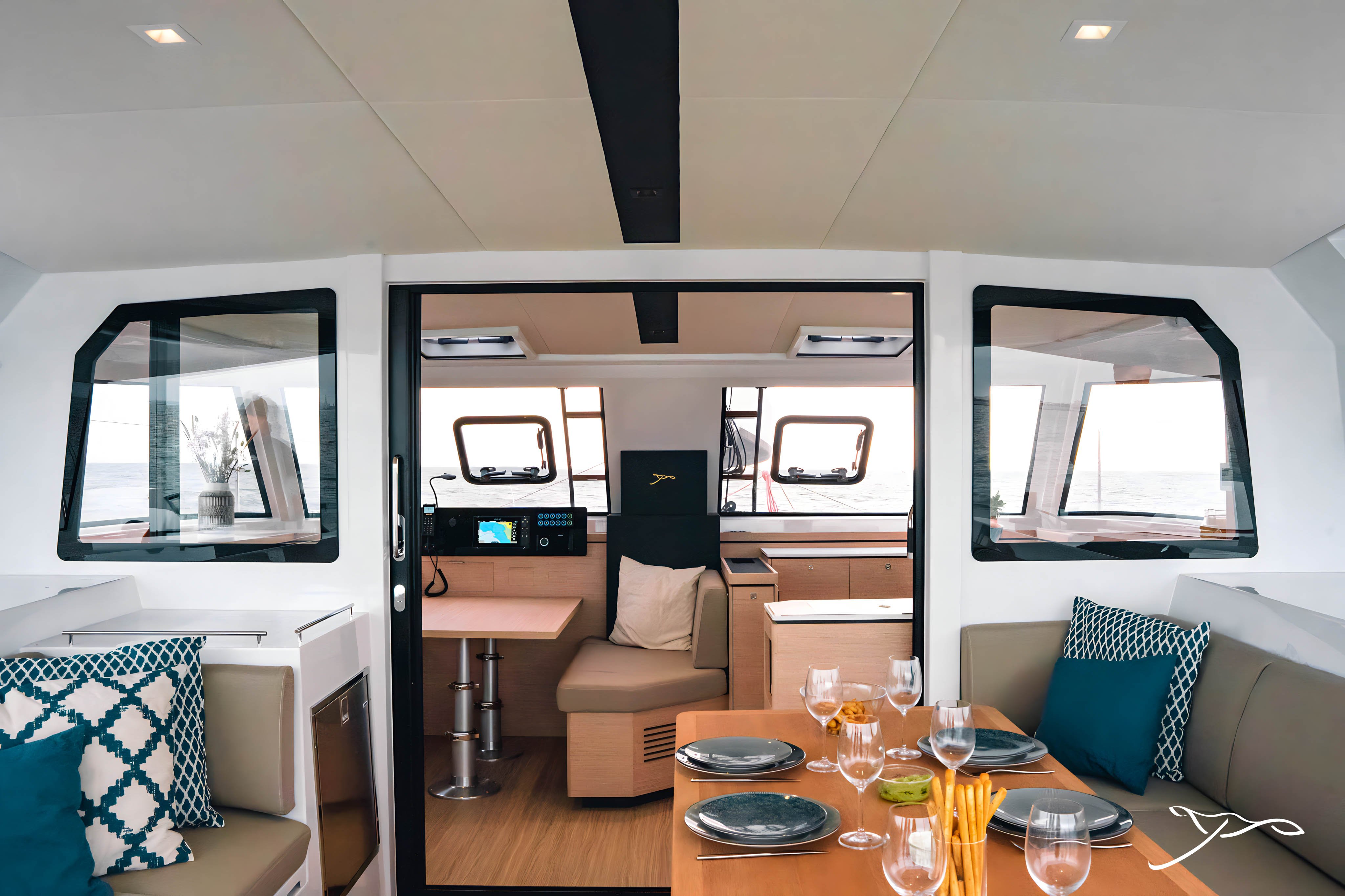 Howdoo - Catamaran in Pula