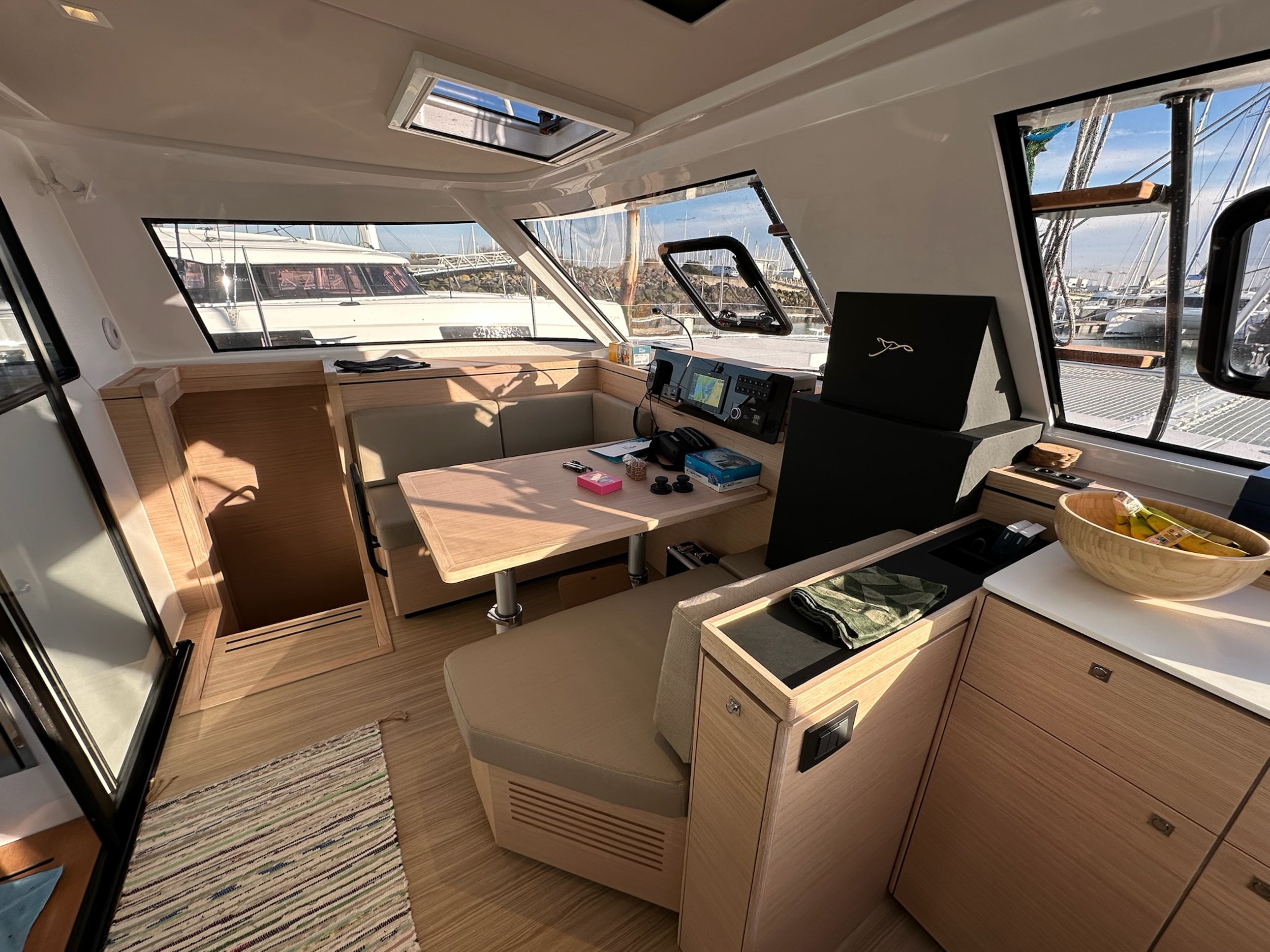 Motus - Katamaran içinde Punat