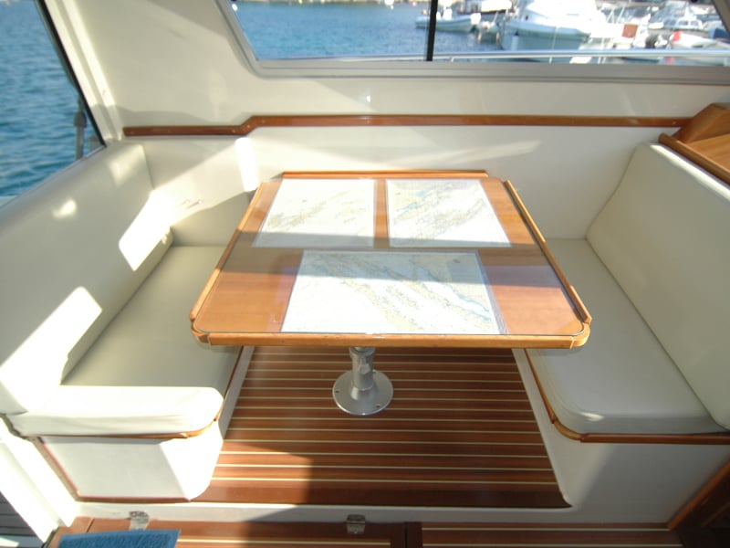 Fjaka - Motor Yat içinde Bibinje