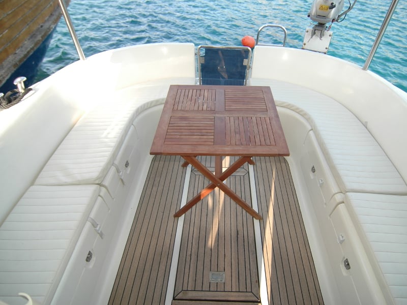 Fjaka - Motor Yat içinde Bibinje