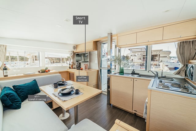 NEMO - Katamaran içinde Šibenik