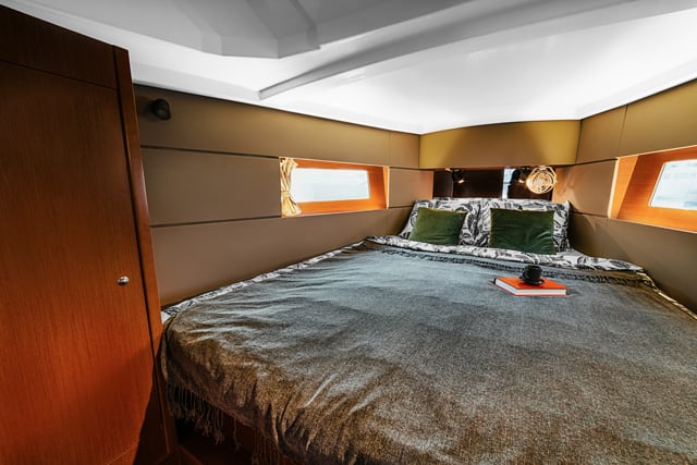 HAPPY - Sailboat in Šibenik