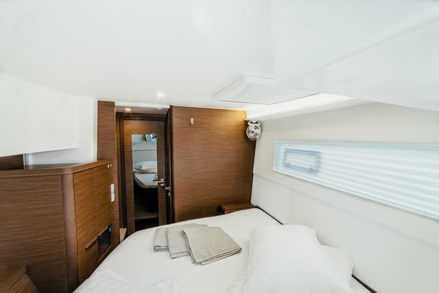 MEEA - Katamaran içinde Šibenik