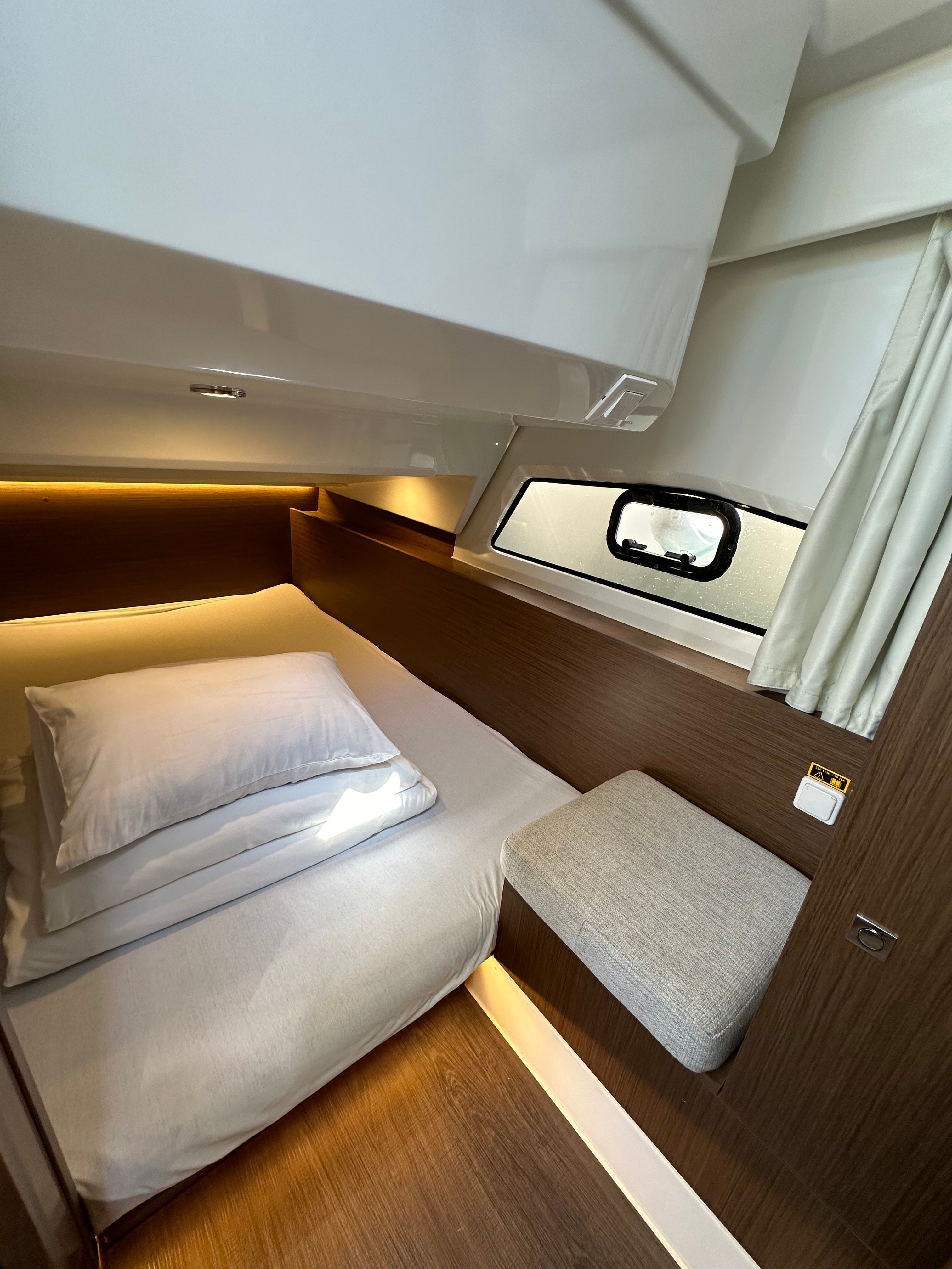 Morska Vila - Motor Yacht in Drage