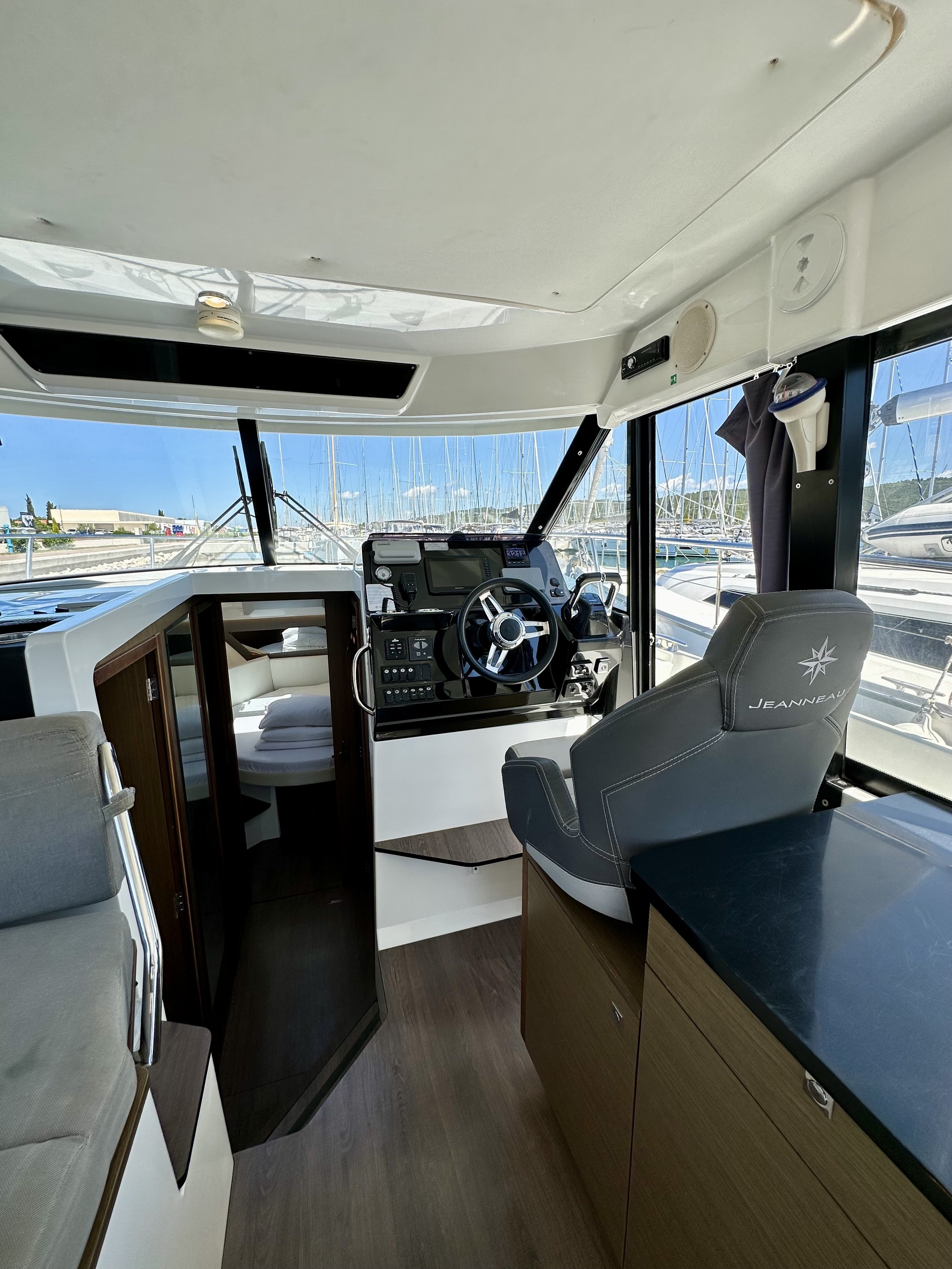 Mala Sirena - Motor Yacht in Drage