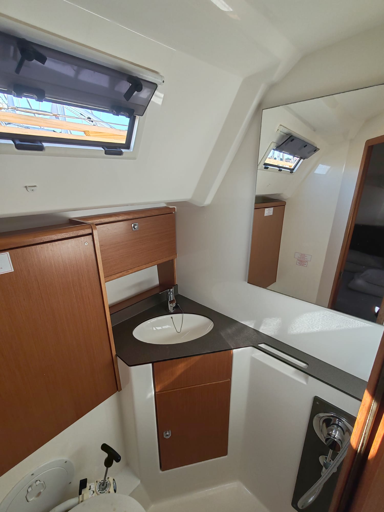 Nebula - Sailboat in Drage