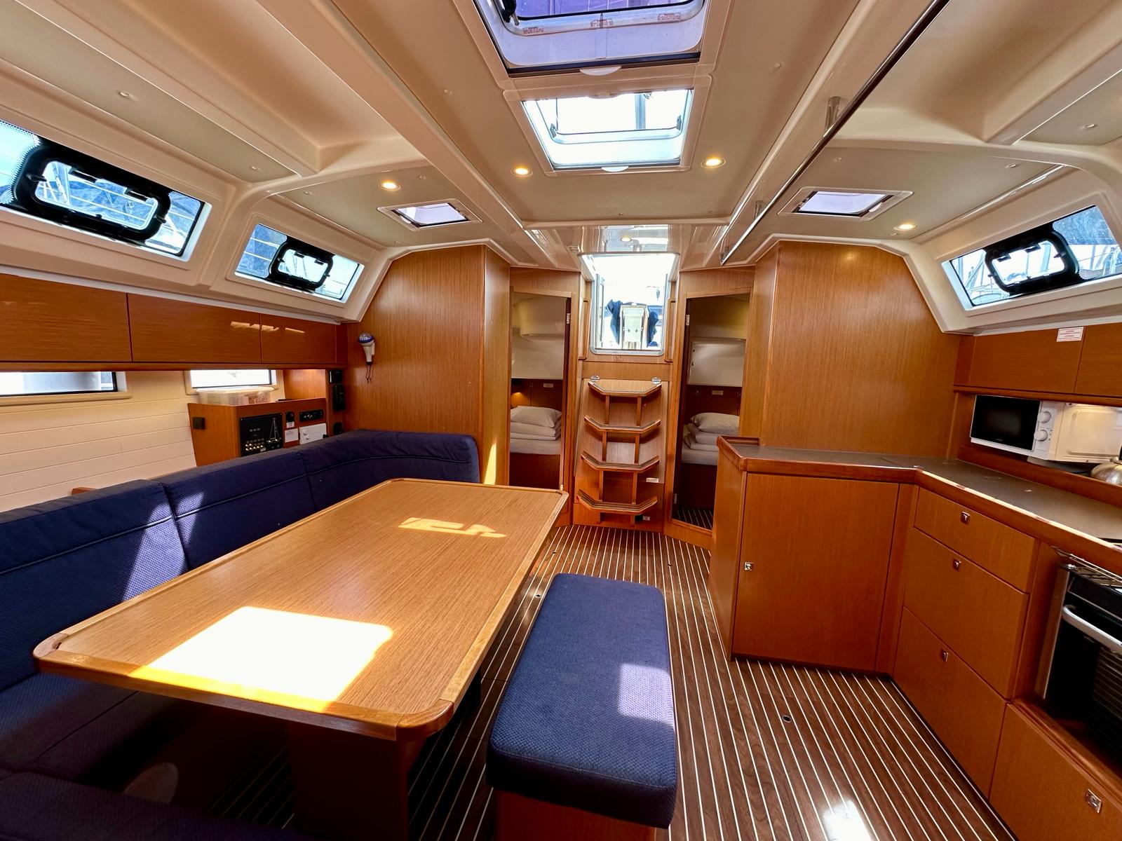 Topaz - Yelkenli içinde Bibinje