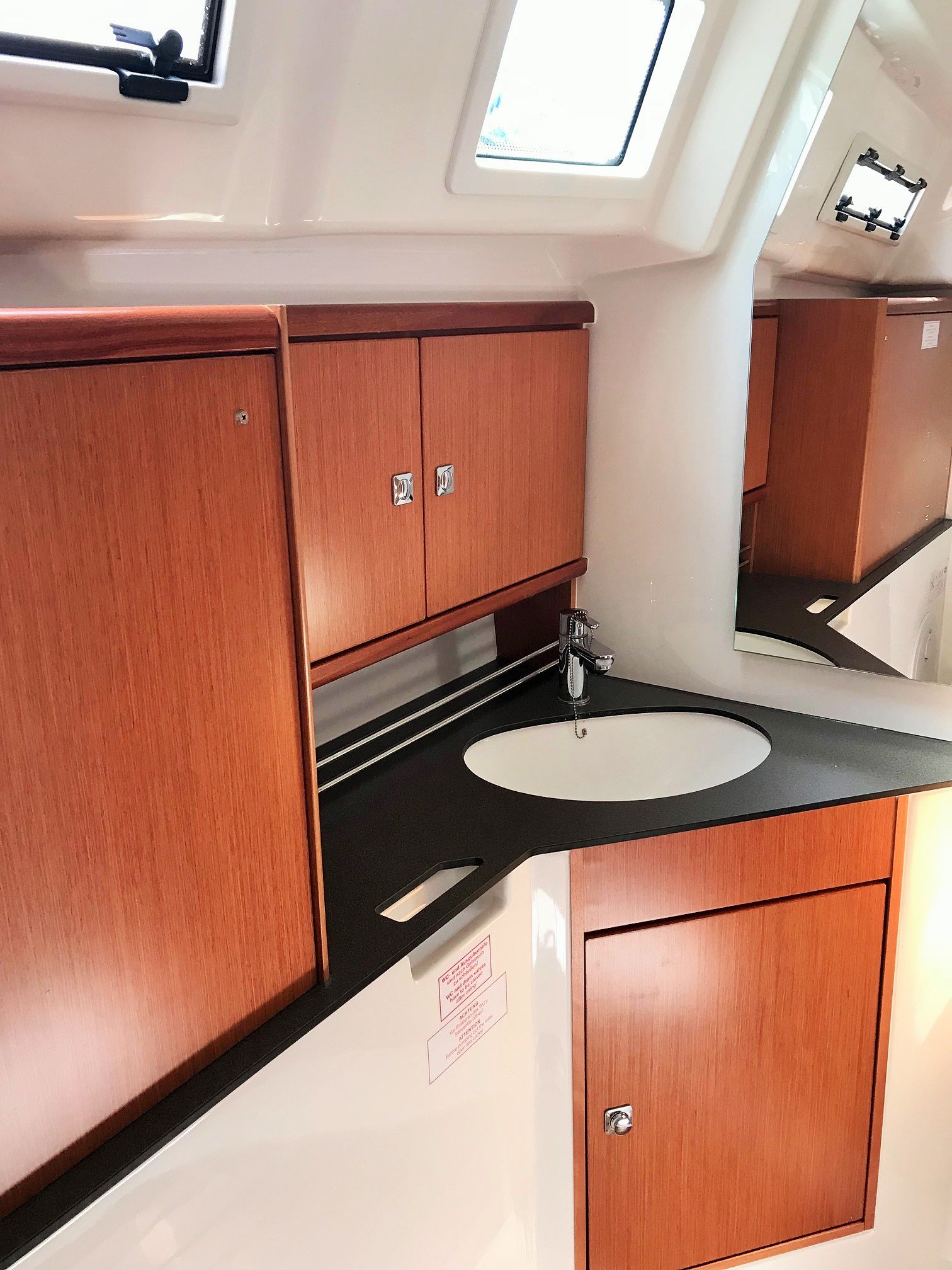 Tintilinić - Sailboat in Drage