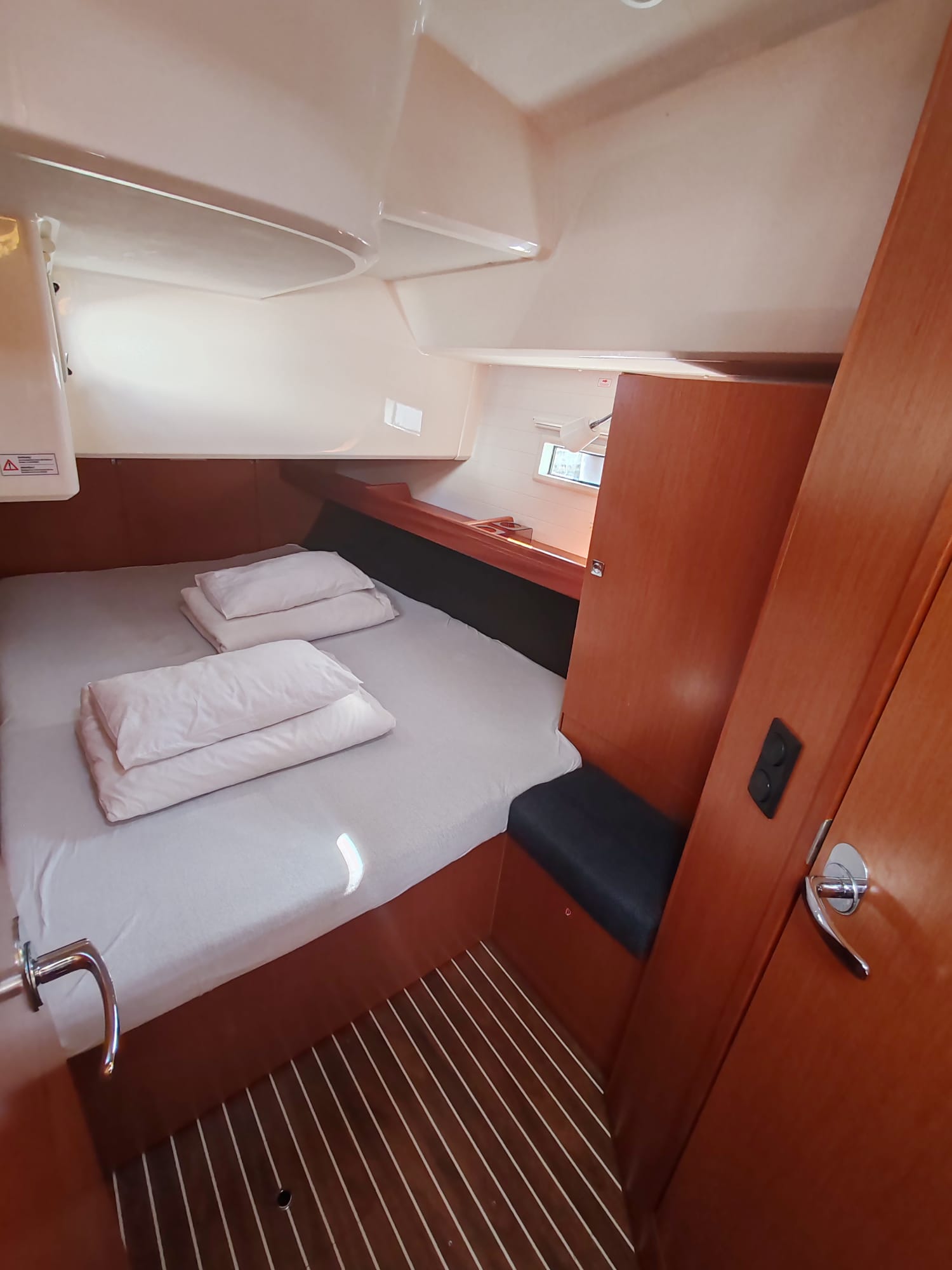 Janus - Yelkenli içinde Drage