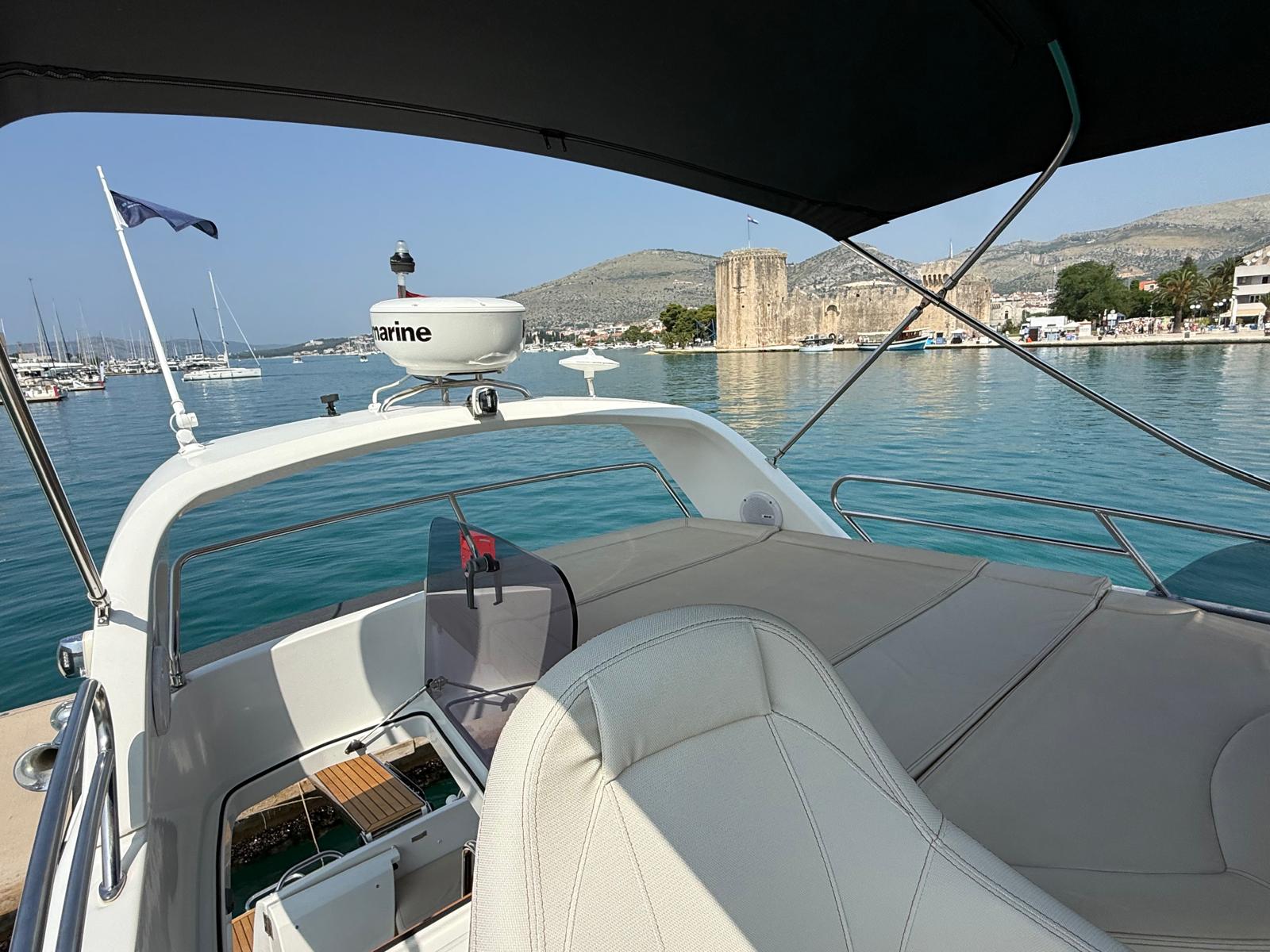Antares 36 - Motor Yacht in Trogir