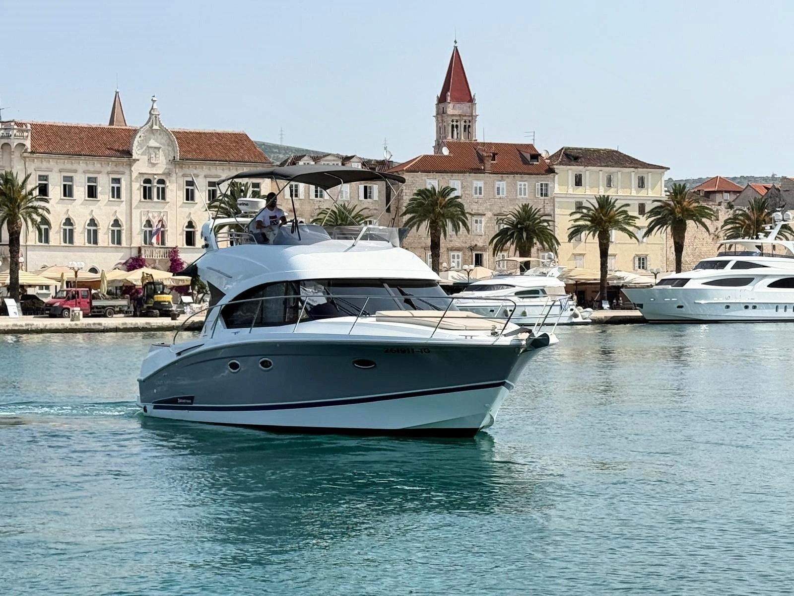 Antares 36 - Motor Yacht in Trogir