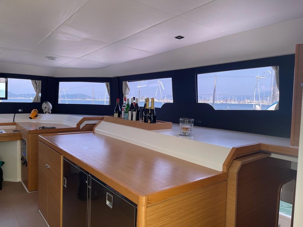 Blue Horizon - Skippered - Catamaran in Preveza