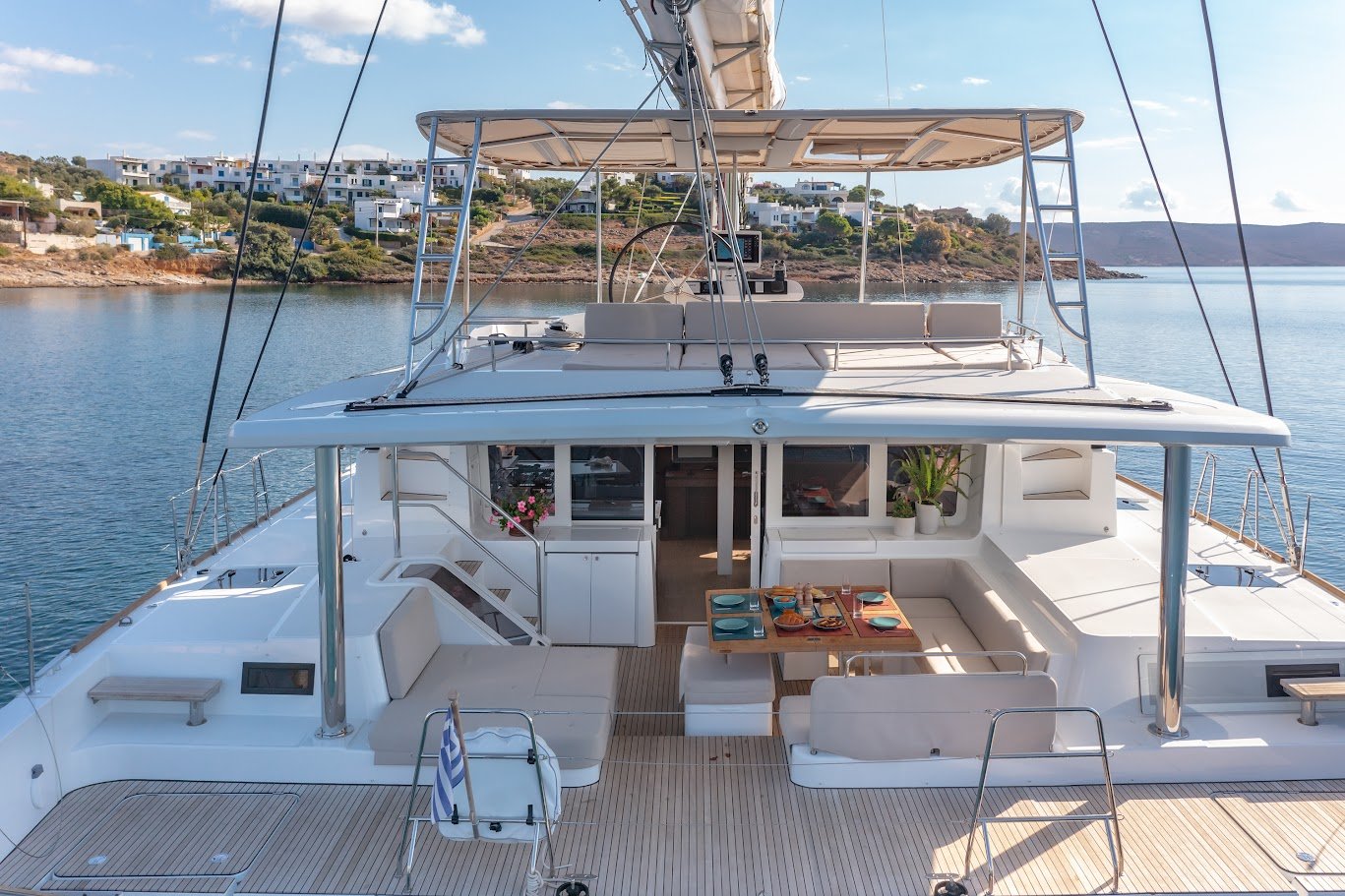 Madinina - Catamaran in Anatoliki Attiki