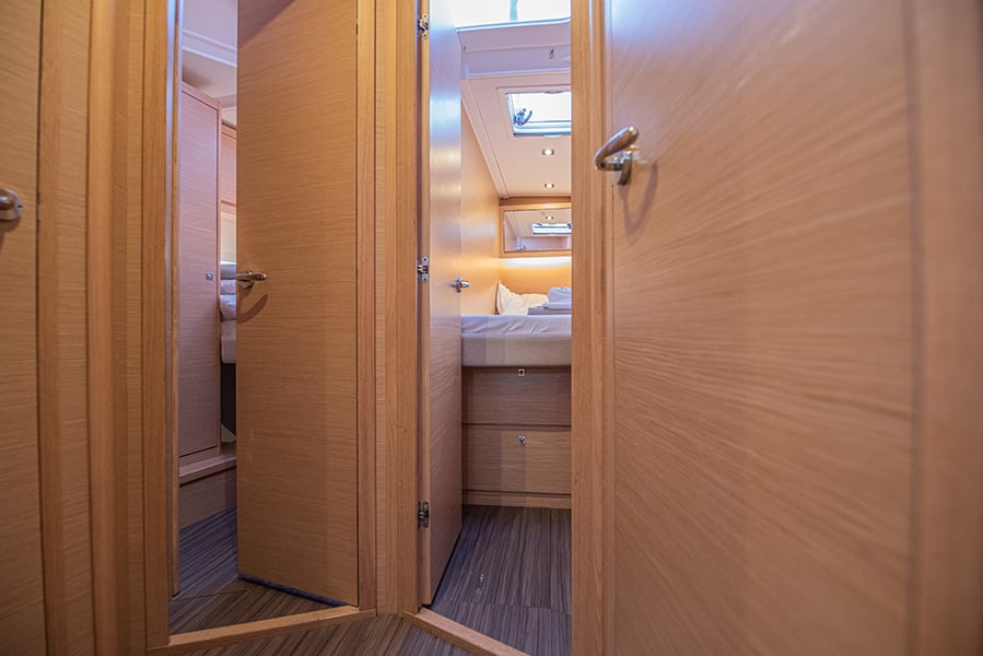 Anema - Yelkenli içinde Alimos