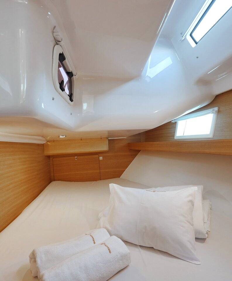 REBEL YELL - Sailboat in Pula