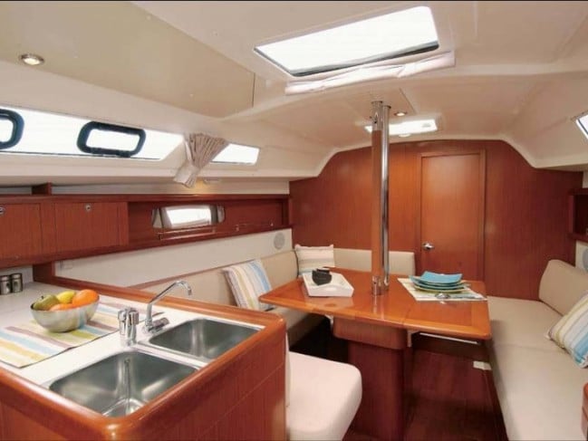 Calma - Sailboat in Lefkada