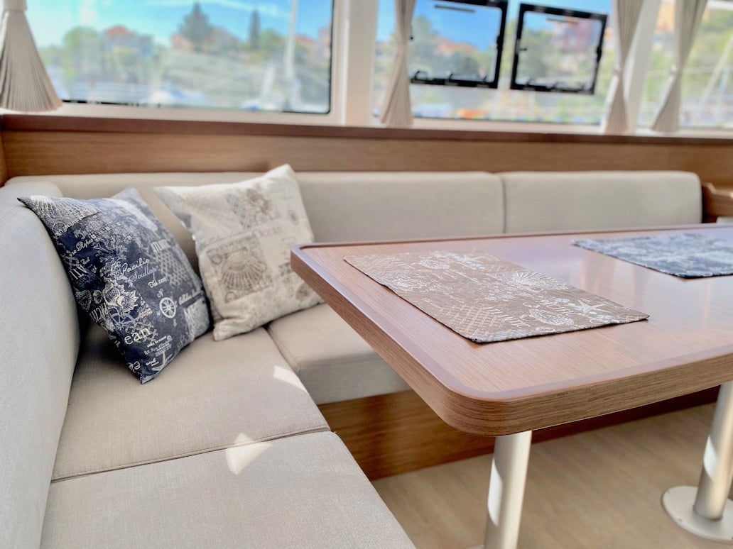 GRAND DELUXE II - Catamaran in Šibenik