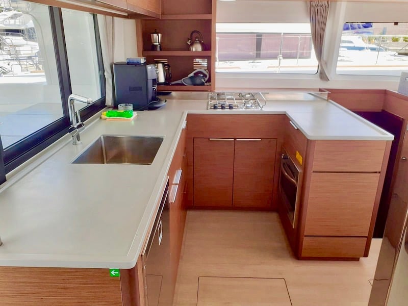 BUTTERFLY - Catamaran in Šibenik