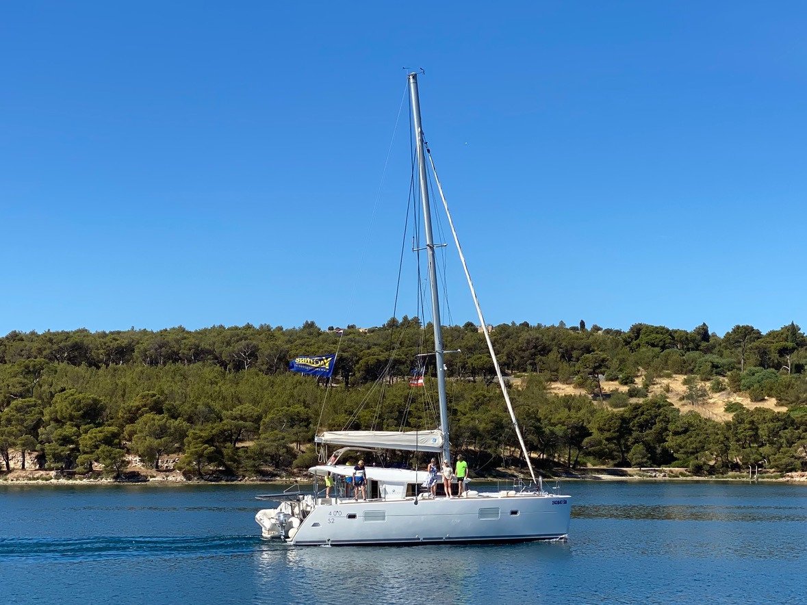 SHYVA - Catamaran in Šibenik