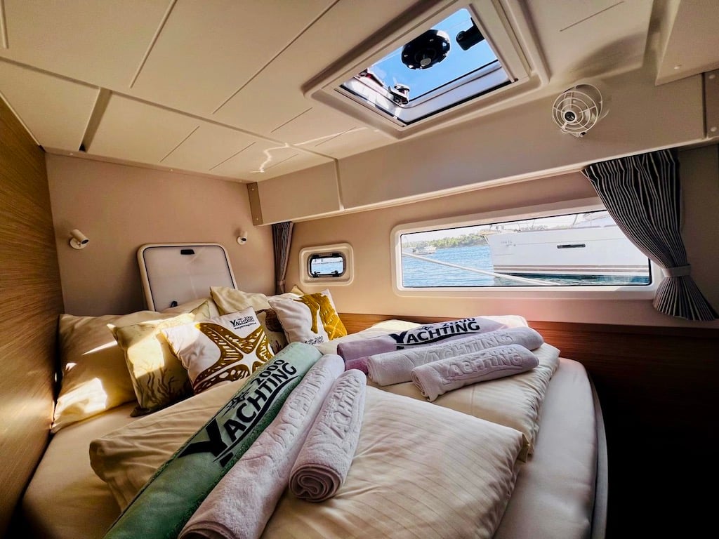 BANGA - Catamaran in Šibenik