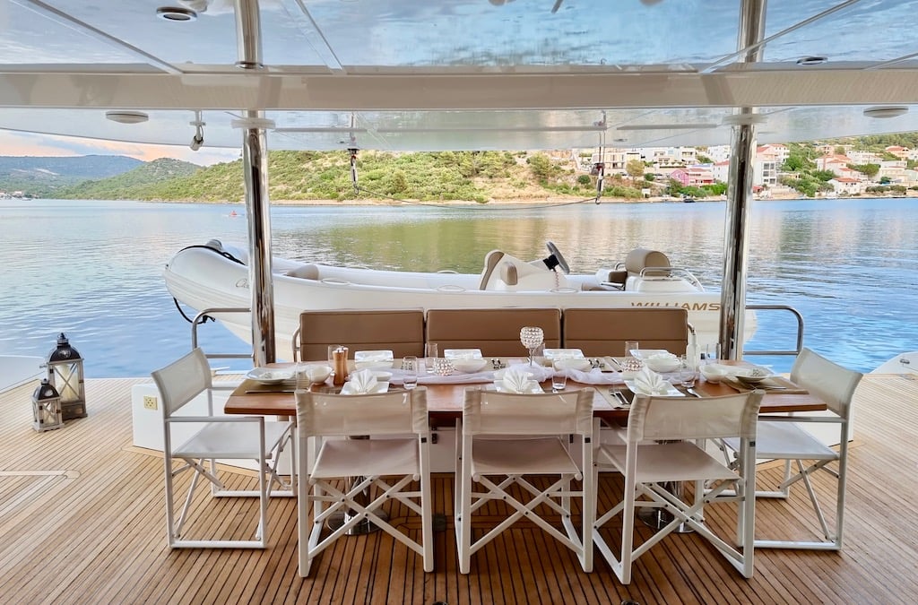 CLOUDS - Catamaran in Šibenik