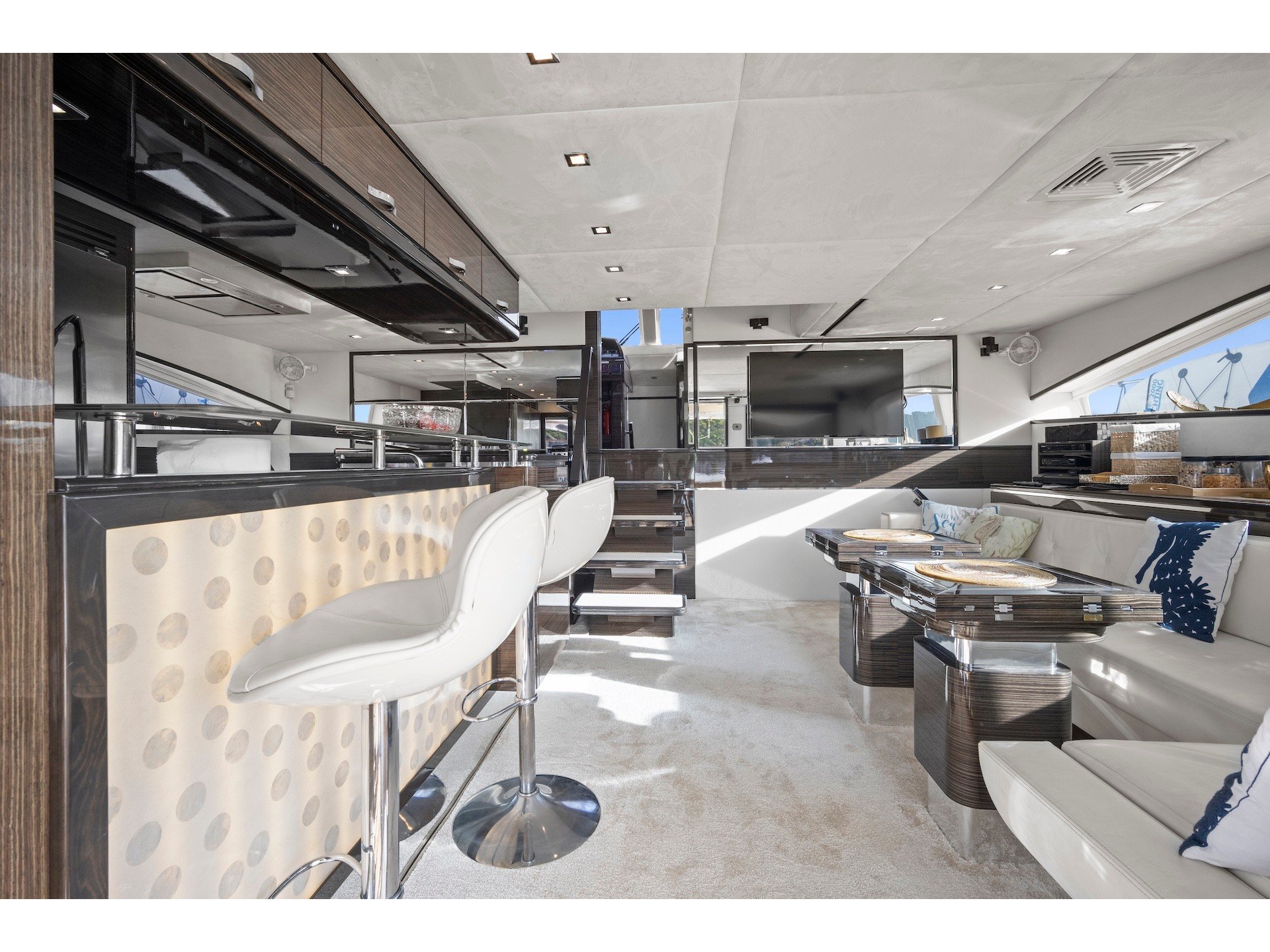 CLOUDS - Catamaran in Šibenik