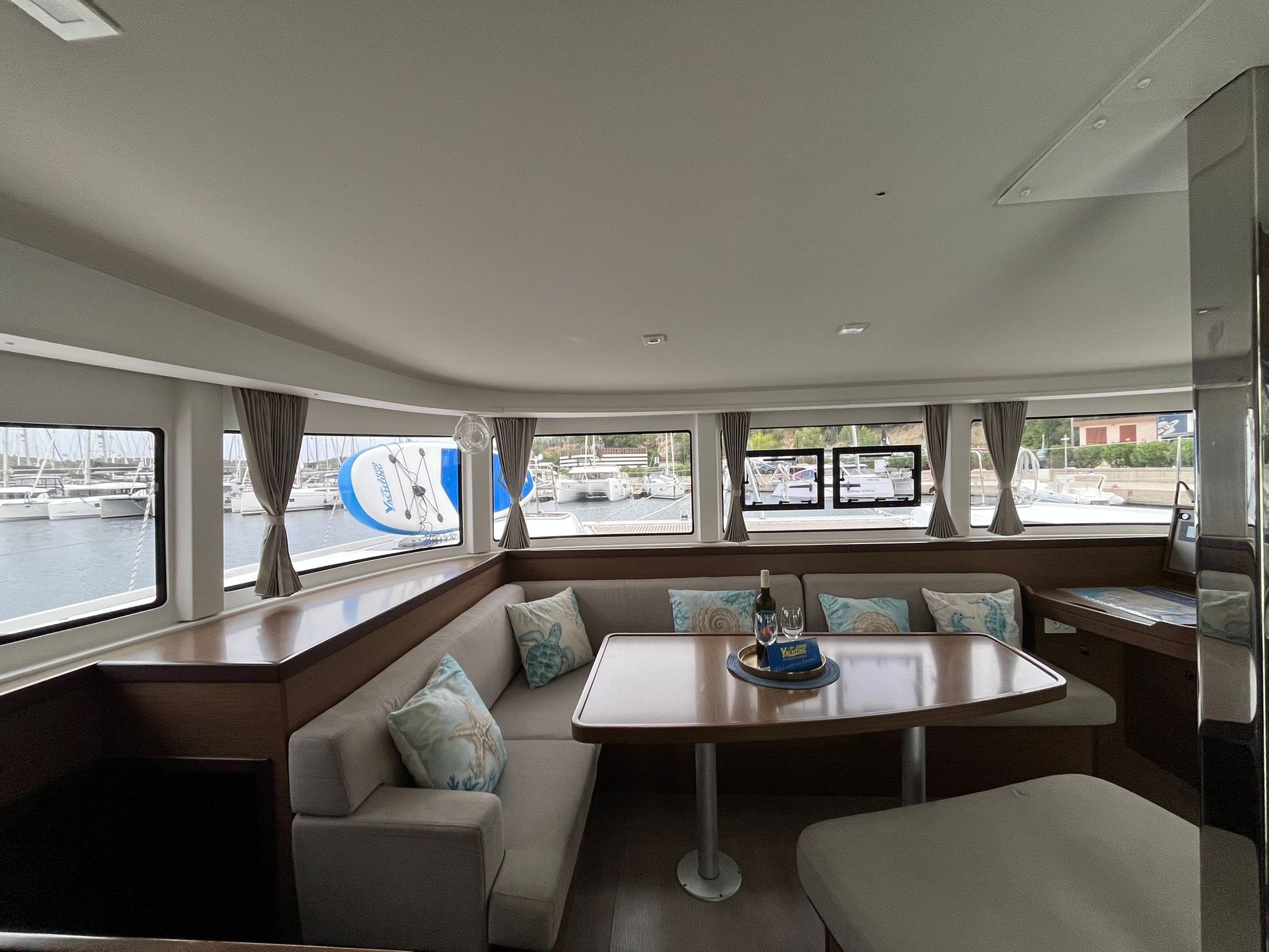 GRAND DELUXE III - Catamaran in Šibenik