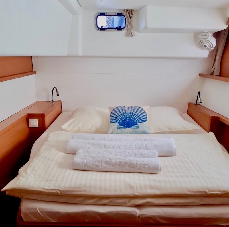 BAGIRA - Catamaran in Šibenik