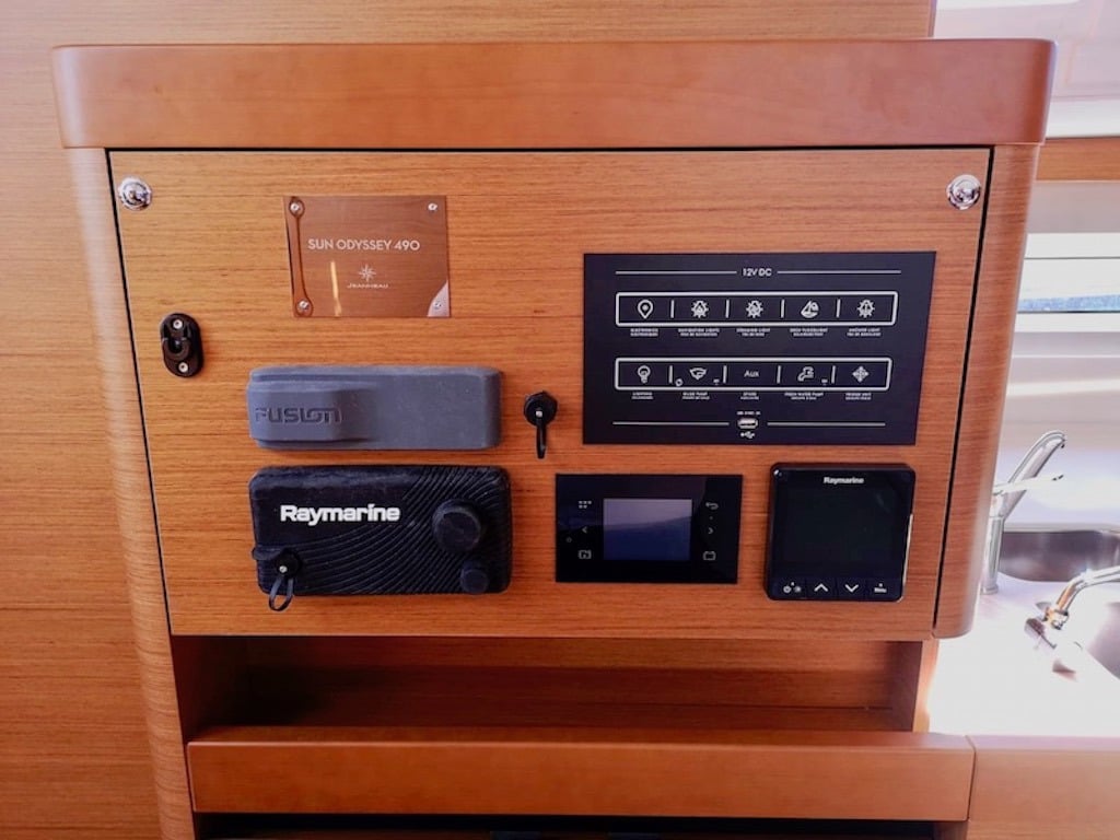 PERSIK - Sailboat in Šibenik