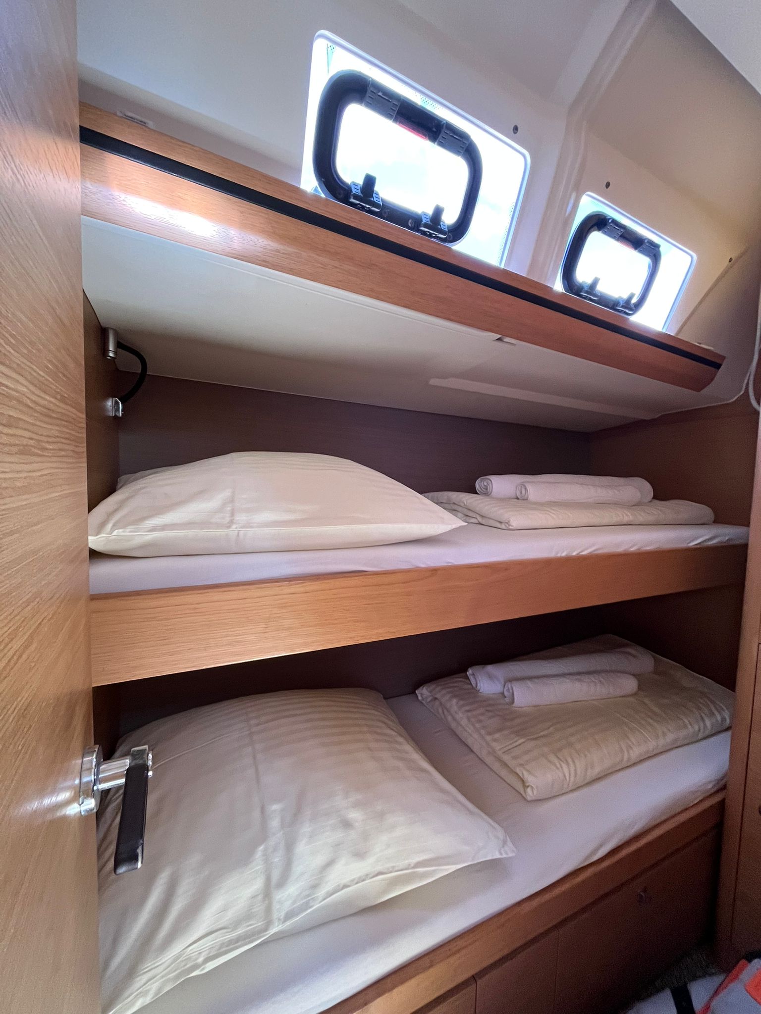 EPSILON - Sailboat in Šibenik