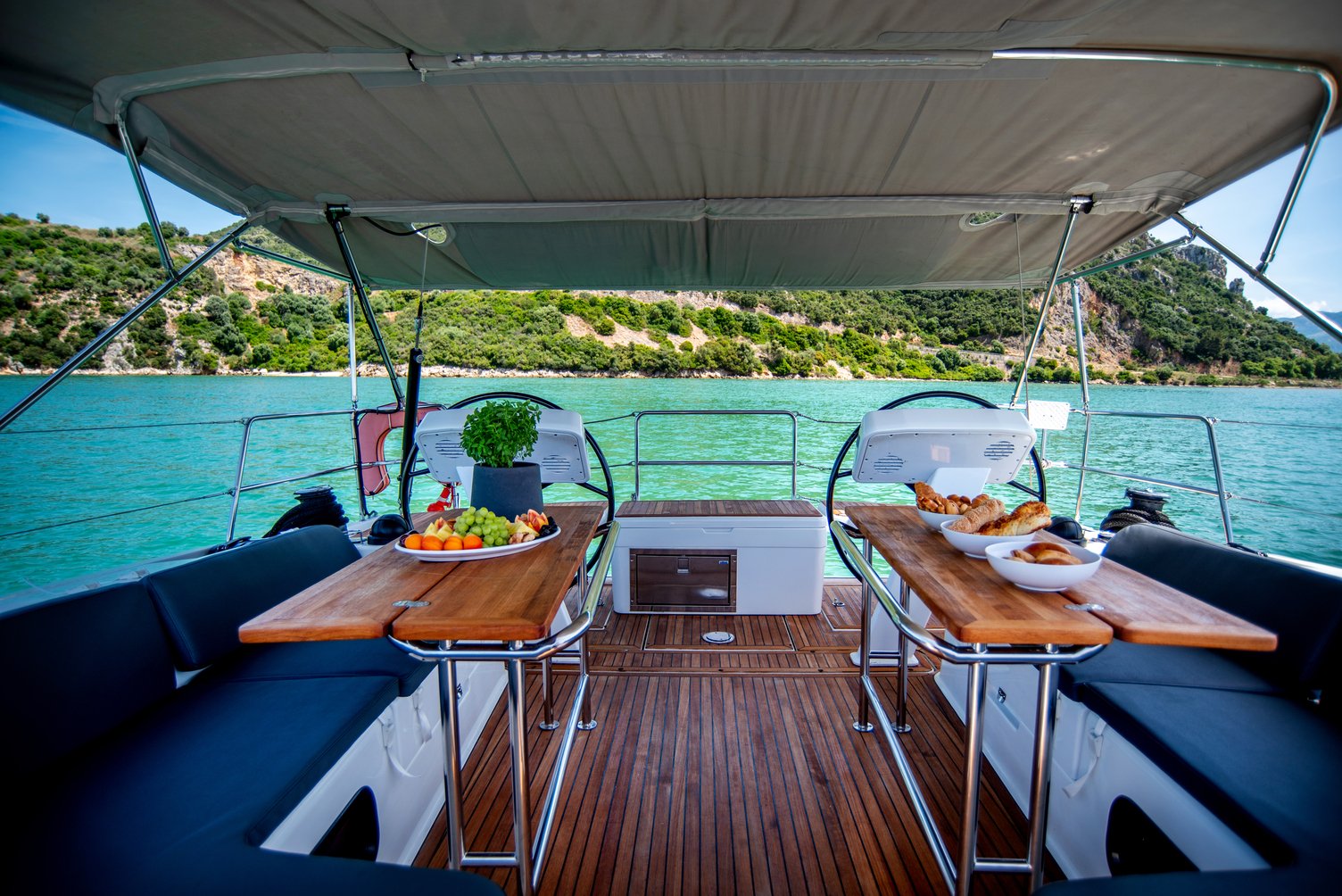 Quantum Wave - Sailboat in Preveza