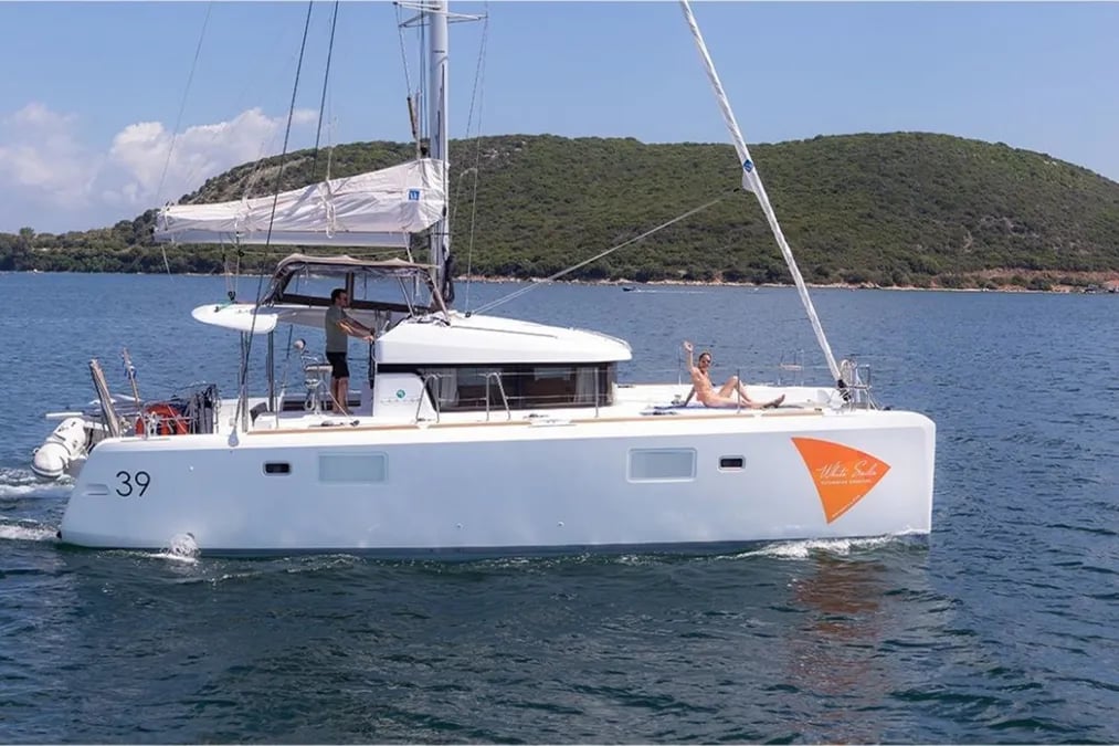 Lost Cat - Catamaran in Preveza