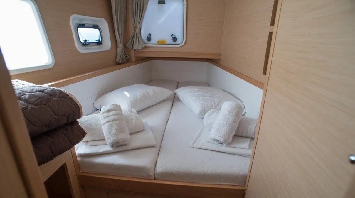 Lost Cat - Catamaran in Preveza