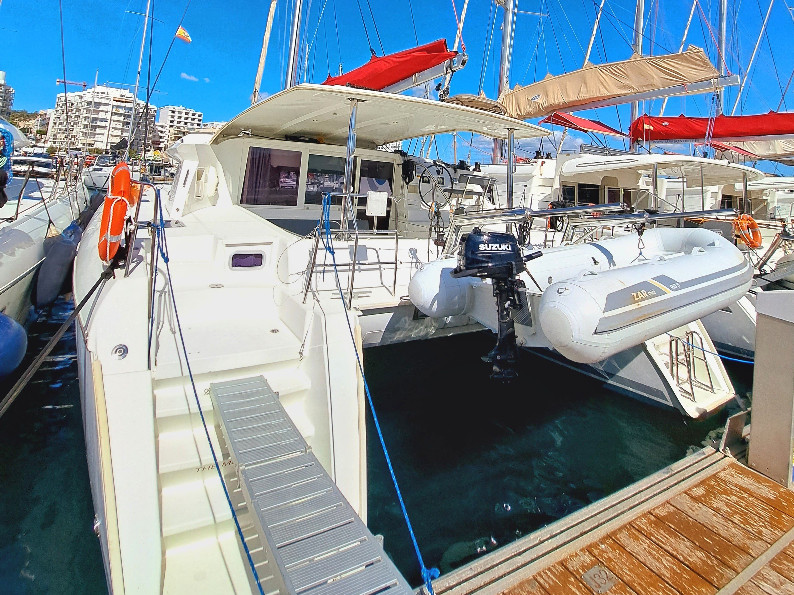 THE MOB - Catamaran in Sant Antoni de Portmany