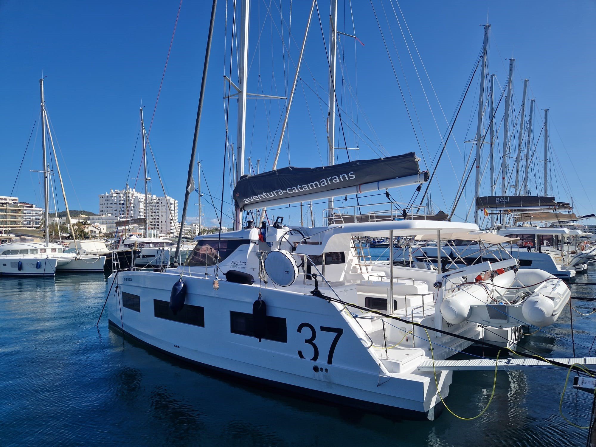 HAKUNA - Catamaran in Sant Antoni de Portmany