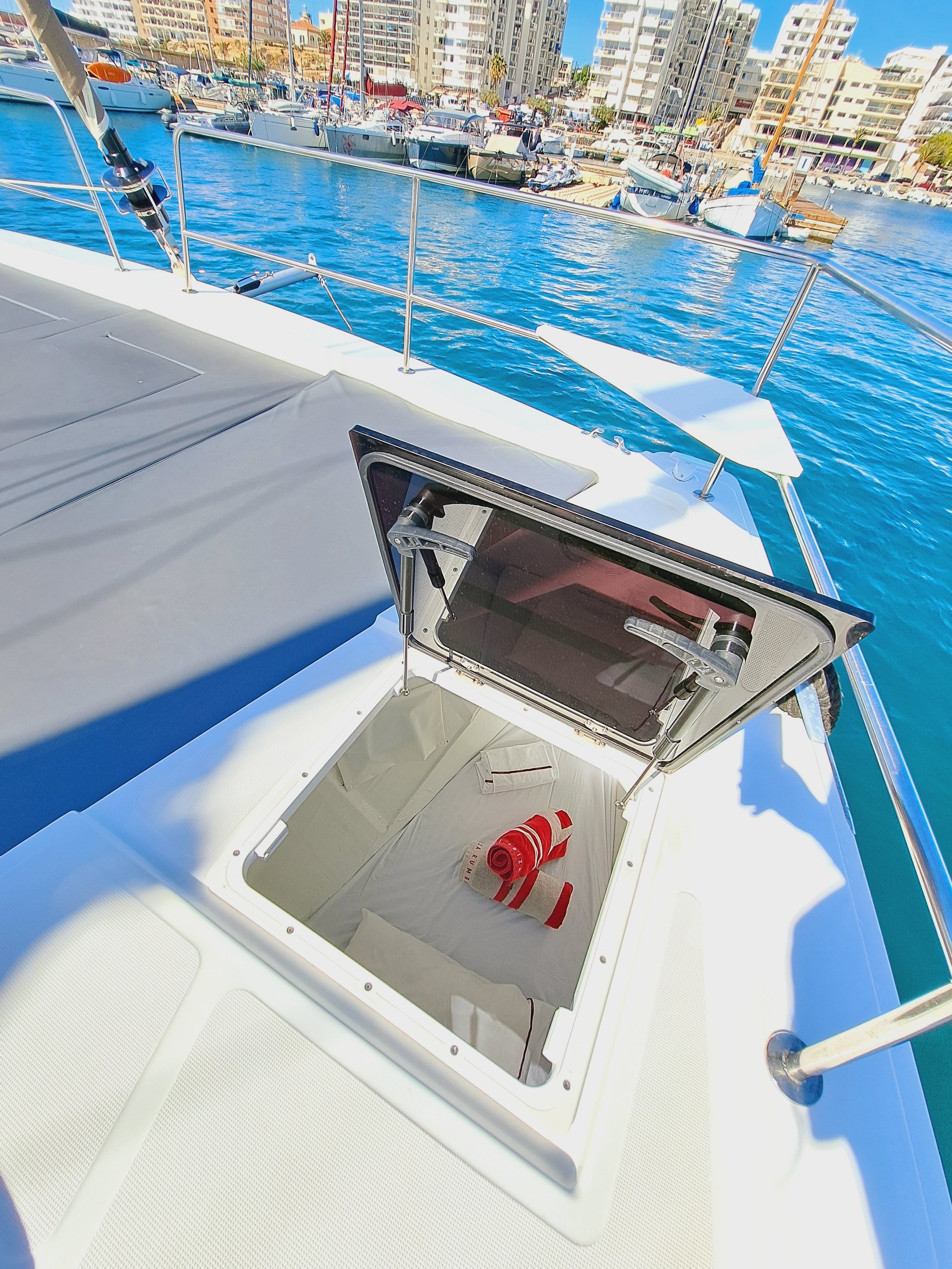 LOBA DO MAR - Catamaran in Sant Antoni de Portmany