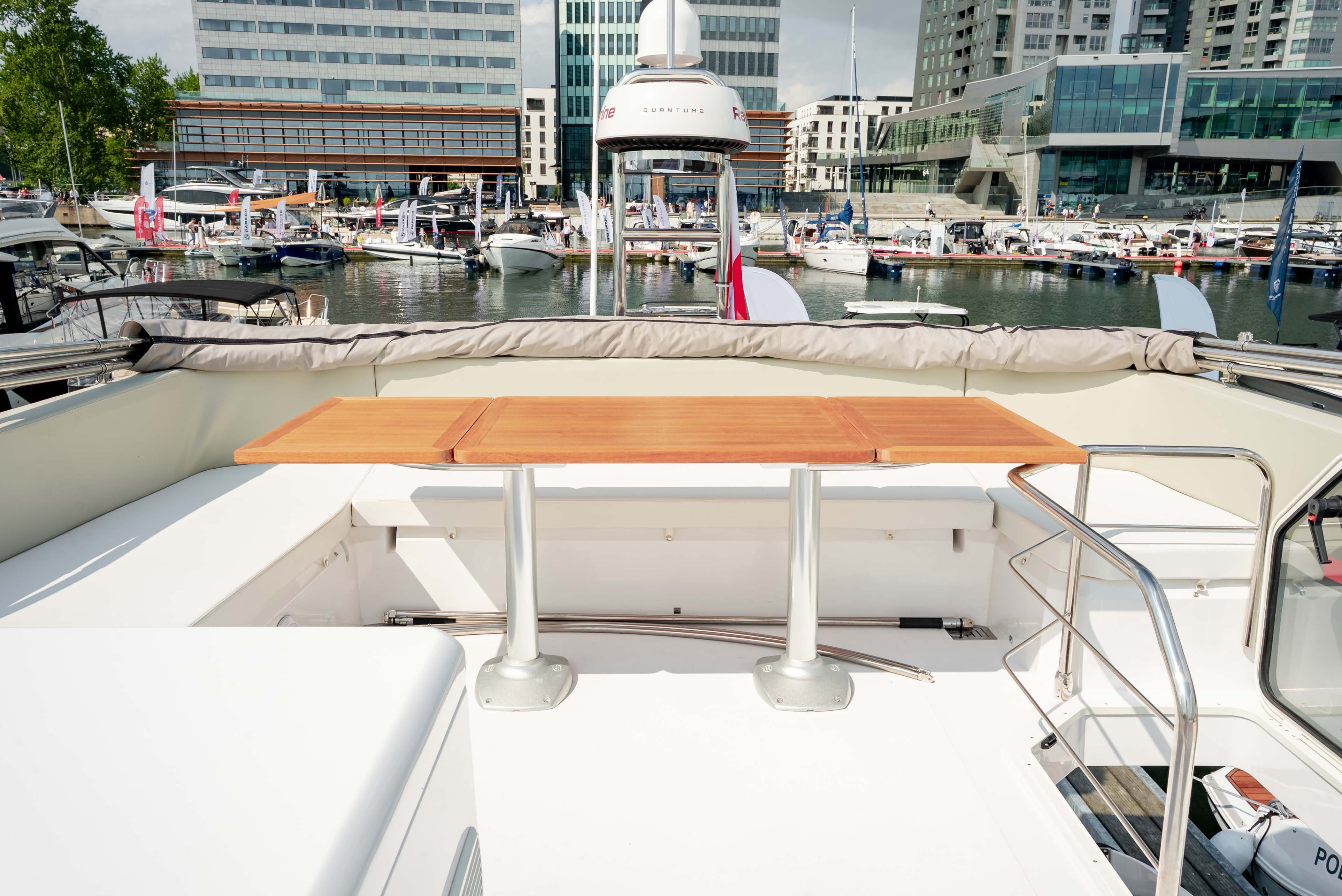 Supernova - Motor Yat içinde Bibinje