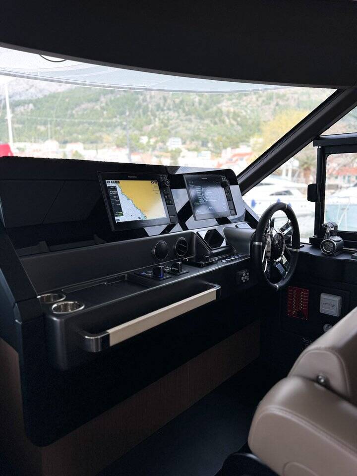 Moon Light - Motor Yat içinde Bibinje