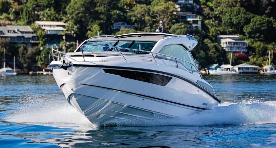 Moncia - Motor Yat içinde Bibinje