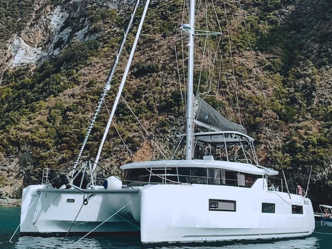 Kosmo - Catamaran in Anzio