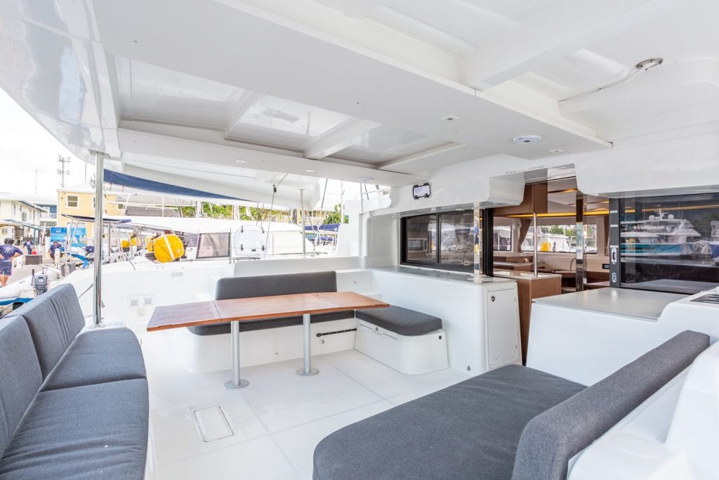 Kosmo - Catamaran in Anzio