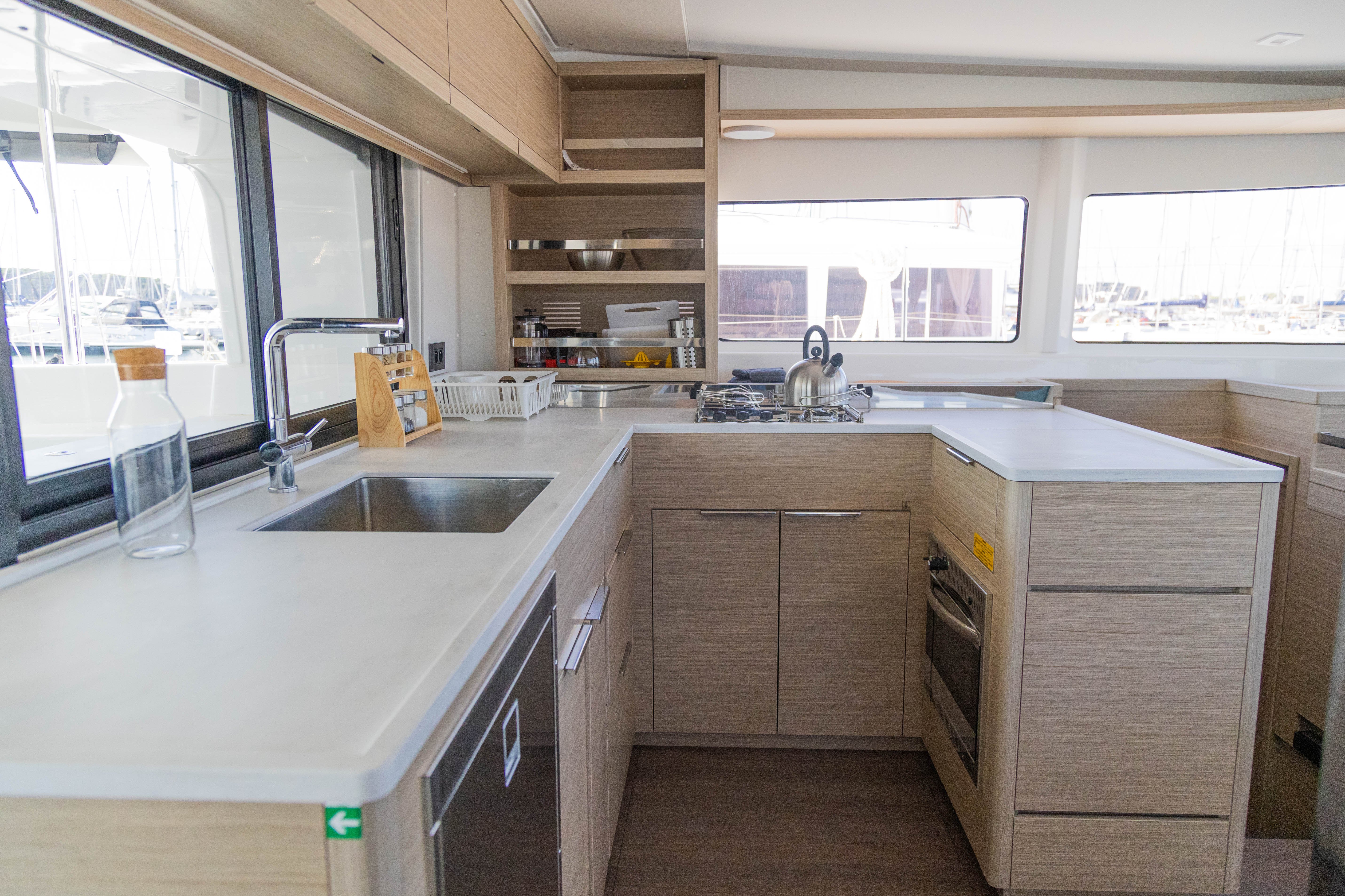 Cari - Catamaran in Providence