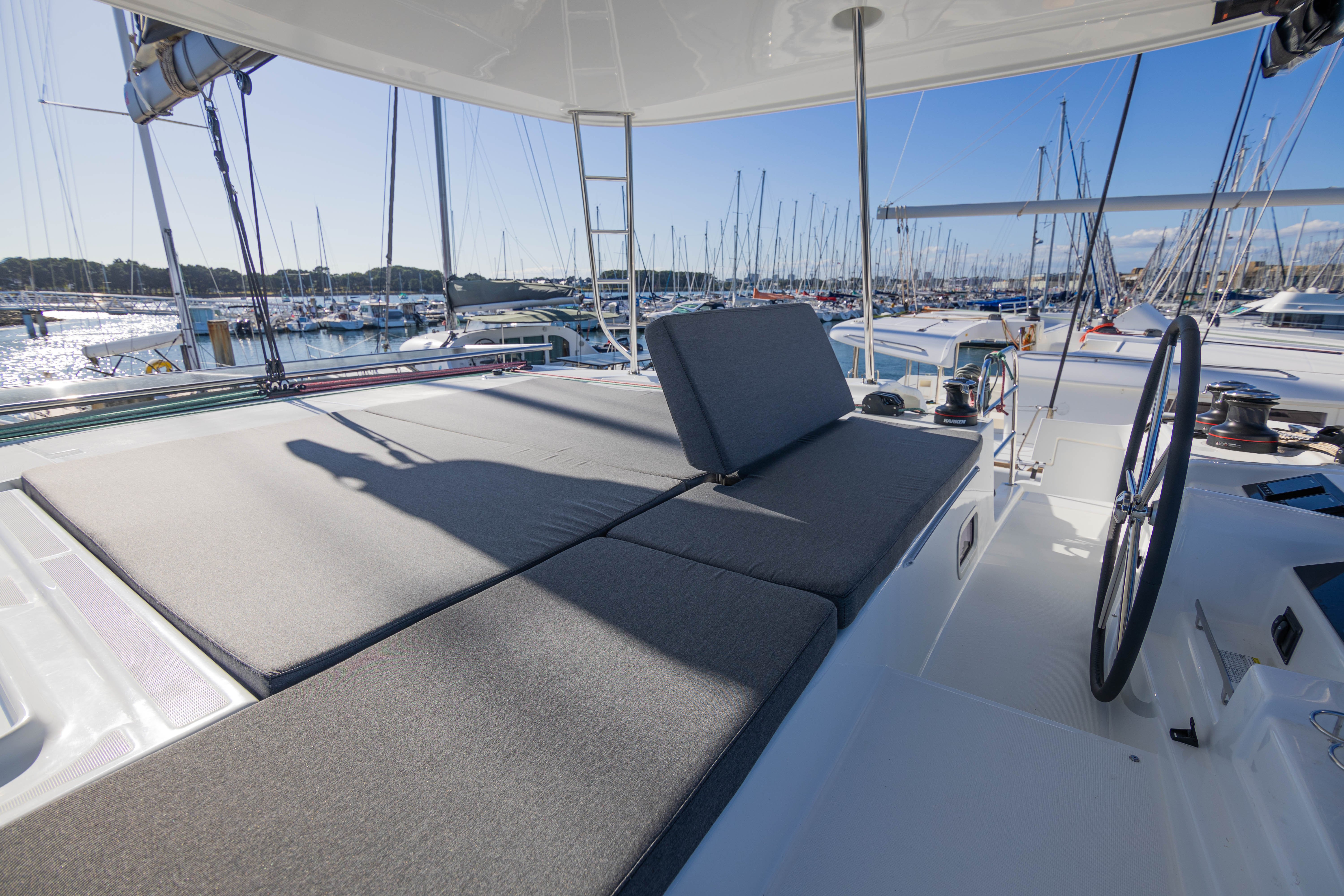 Cari - Catamaran in Providence