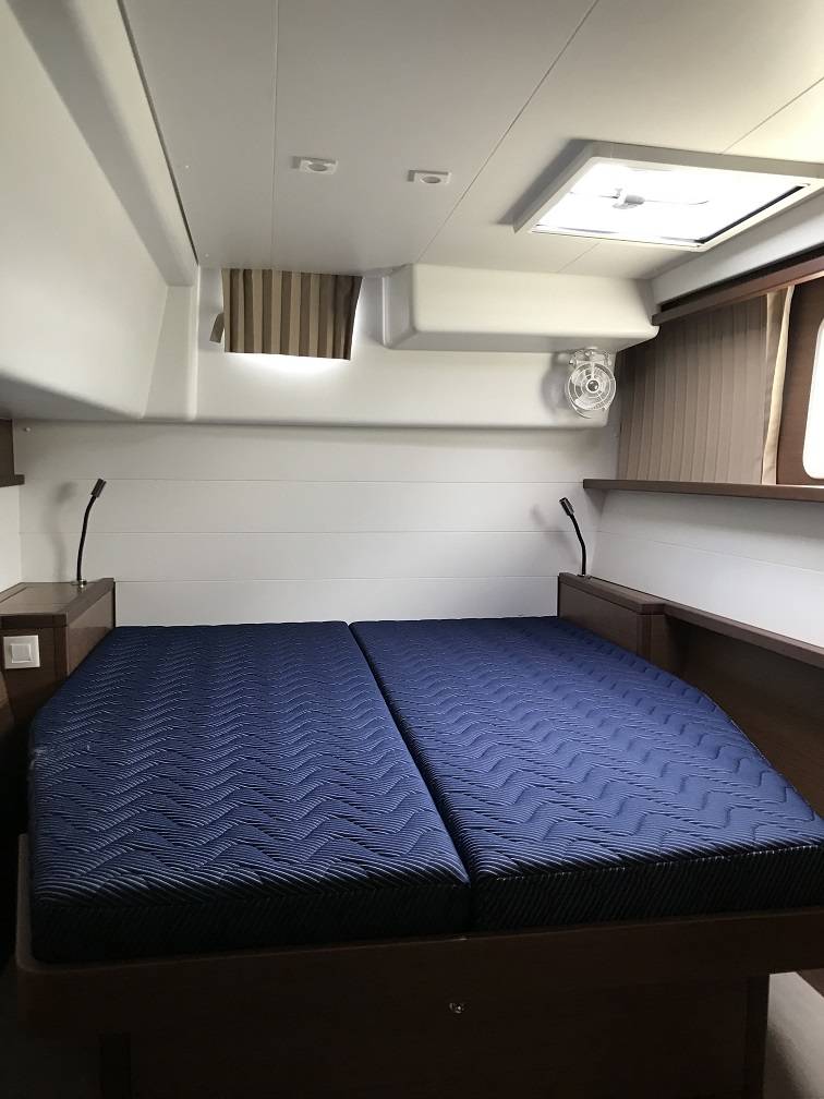 Remire - Catamaran in Providence