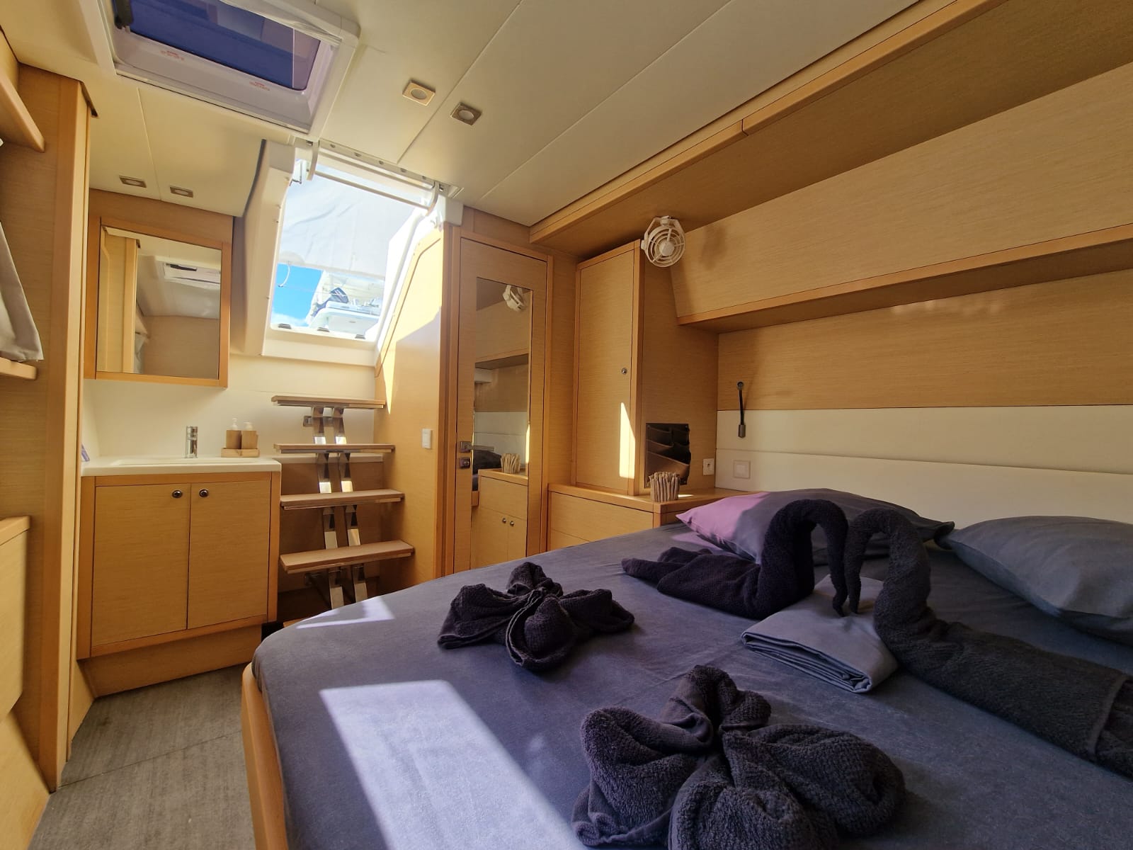 Takamaka - Catamaran in Providence