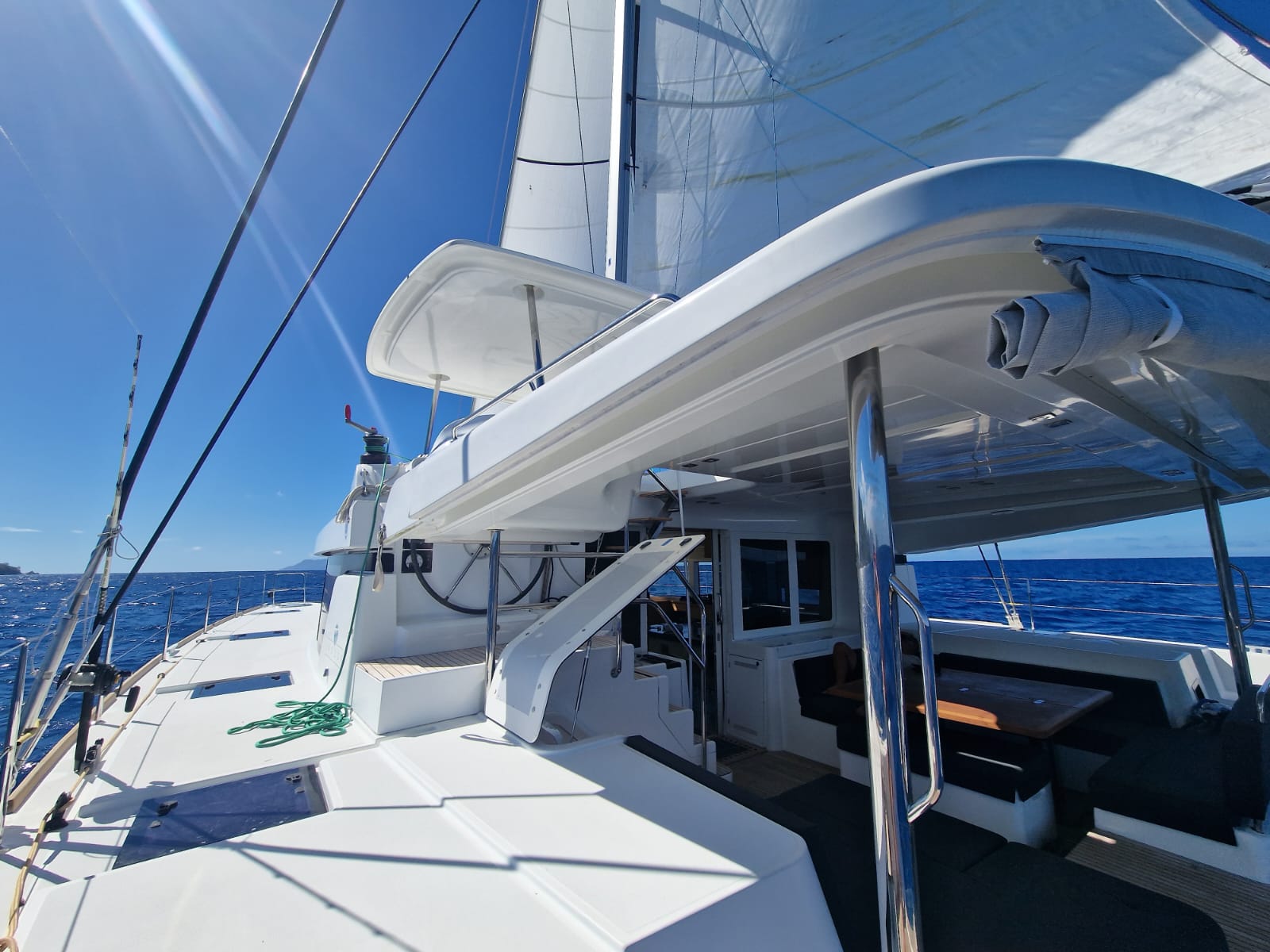 Takamaka - Catamaran in Providence