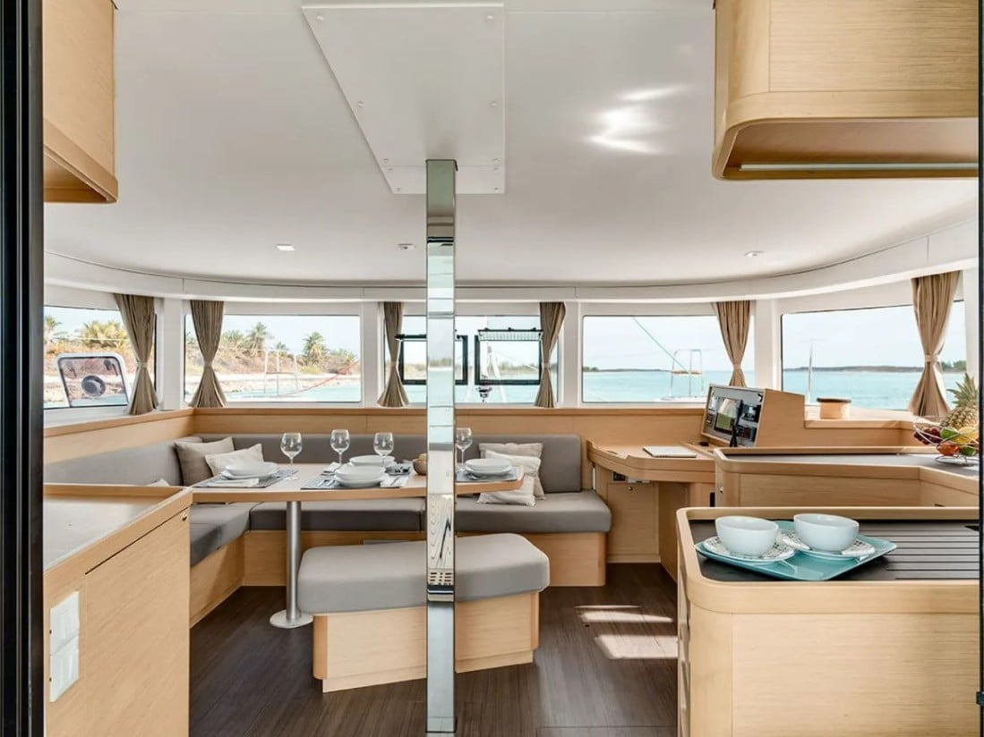 Blueskin - Catamaran in Providence