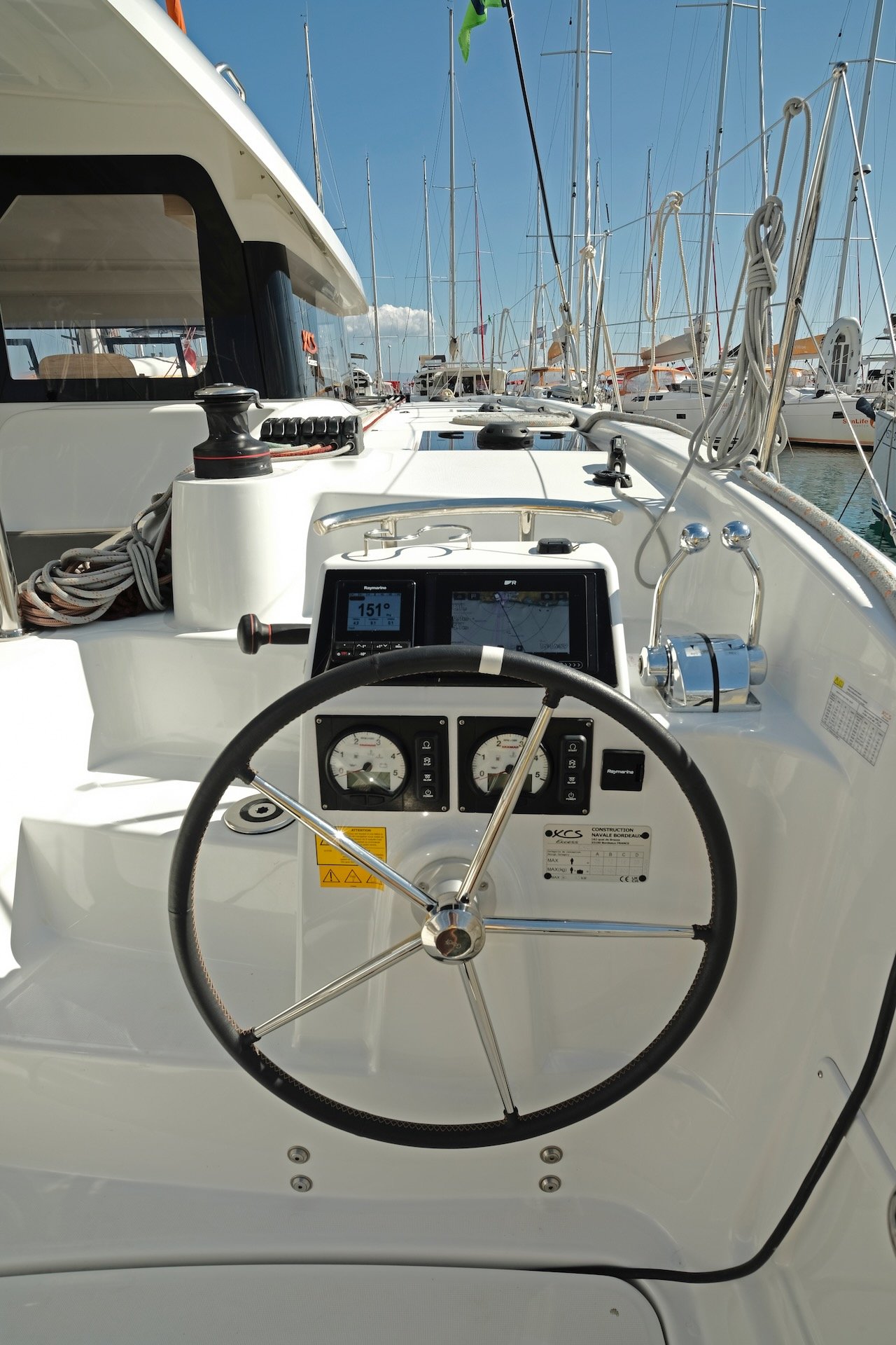 Bronze Kiss - Catamaran in Split