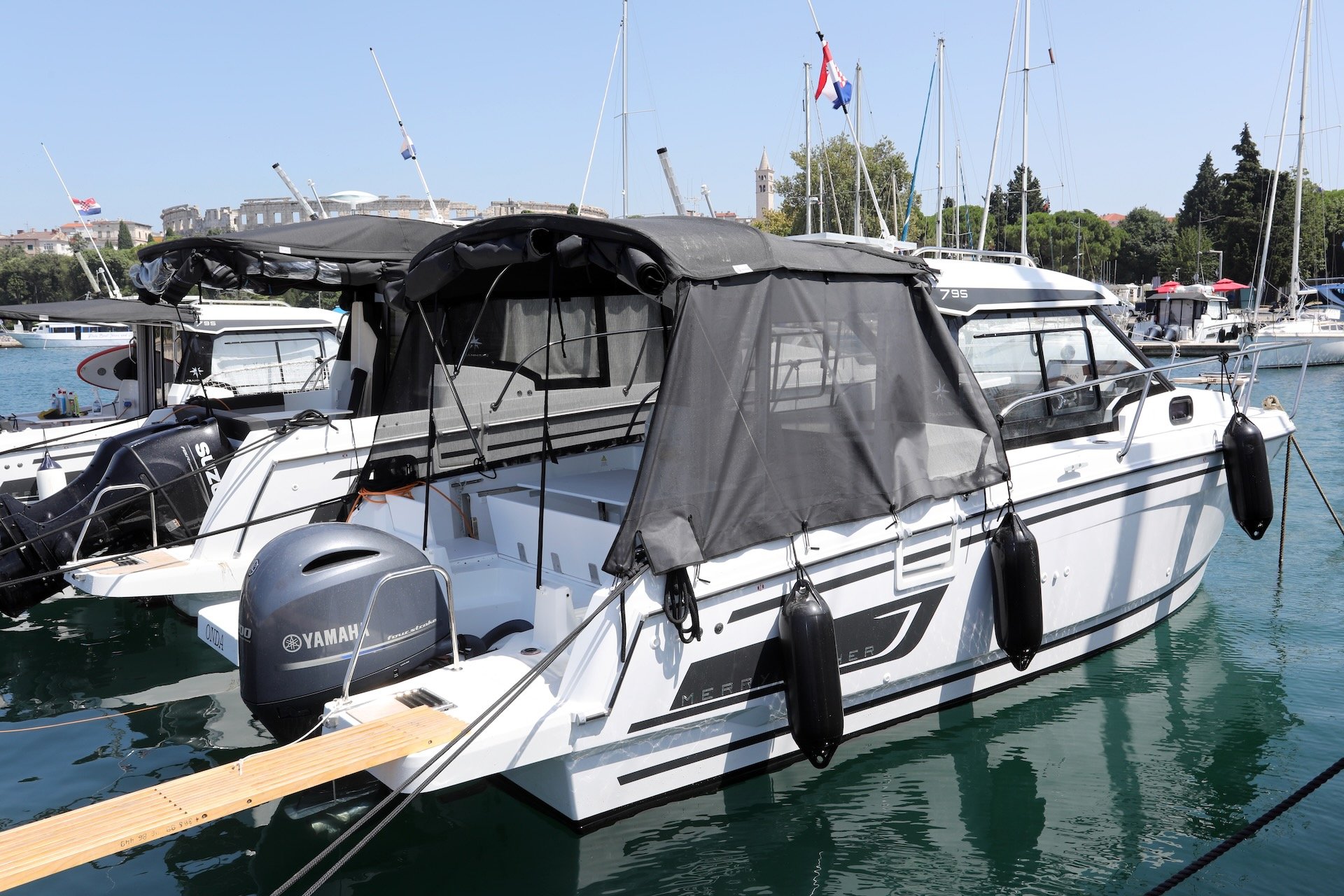 ONDA - Motor Yacht in Pula